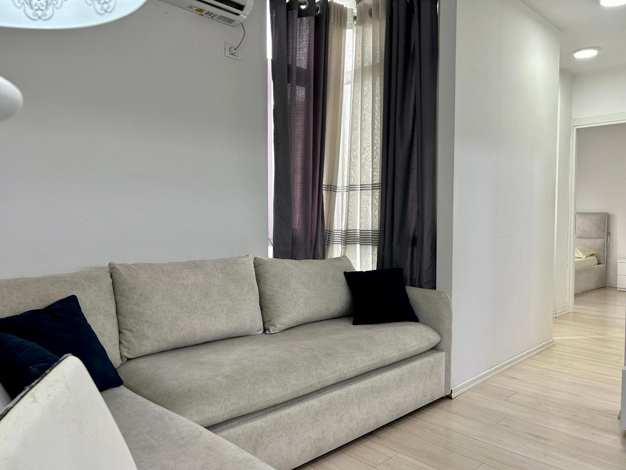 A&X Lovely And Central Apartment - 24H Self Check-In 티라나 외부 사진