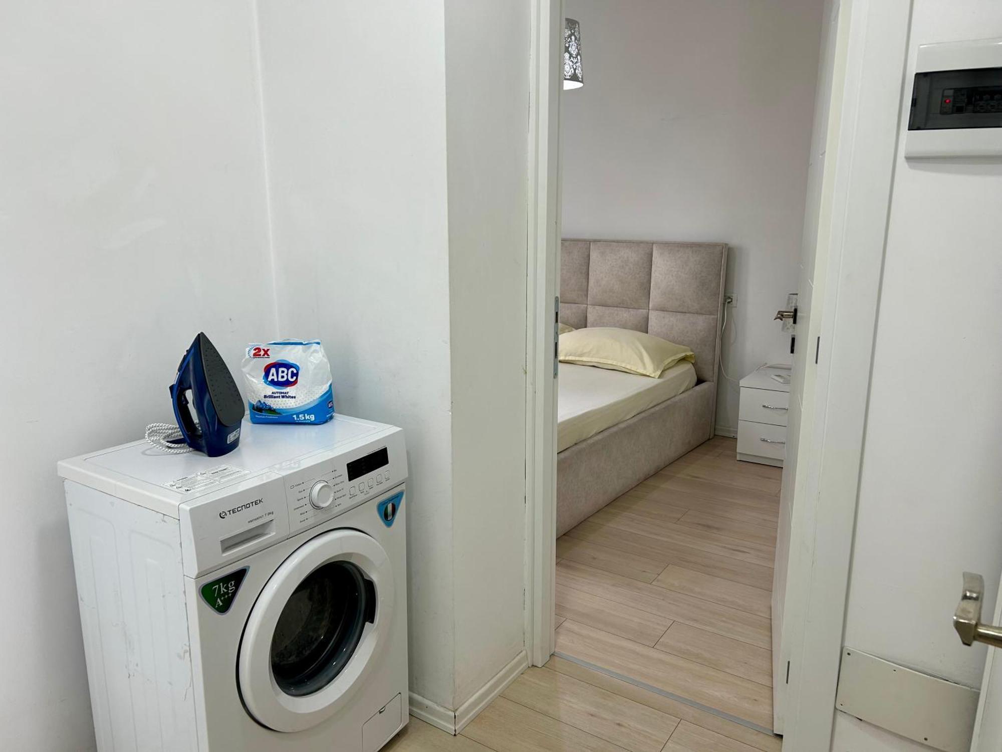 A&X Lovely And Central Apartment - 24H Self Check-In 티라나 외부 사진