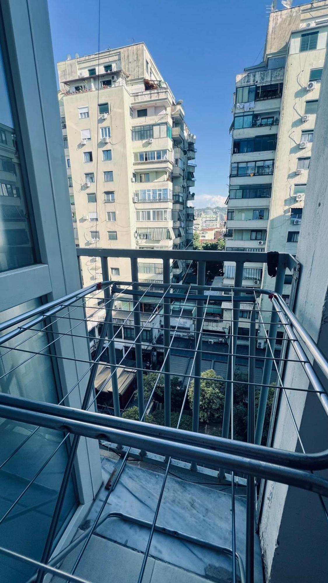 A&X Lovely And Central Apartment - 24H Self Check-In 티라나 외부 사진